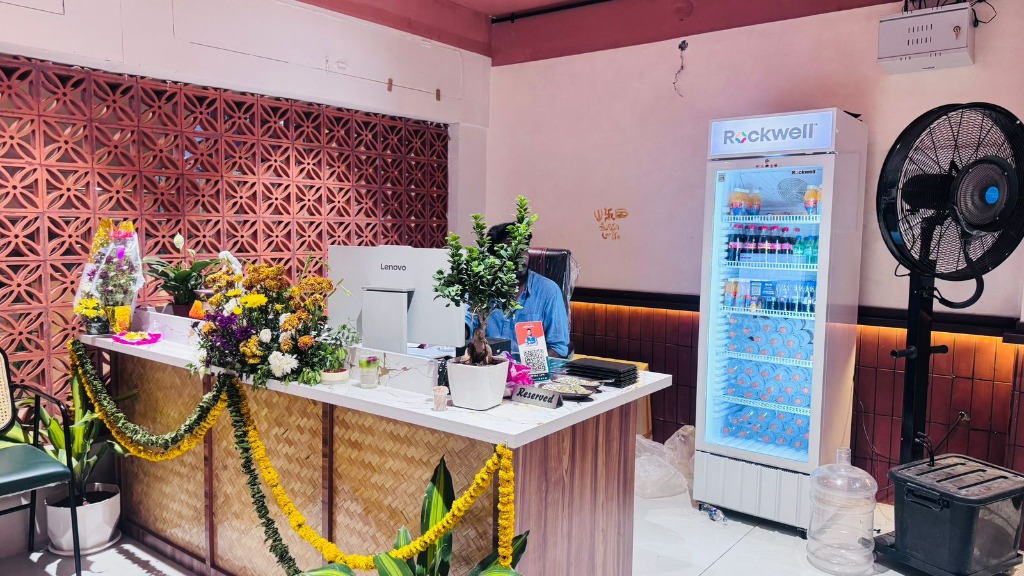 Restaurant Interior - Reception